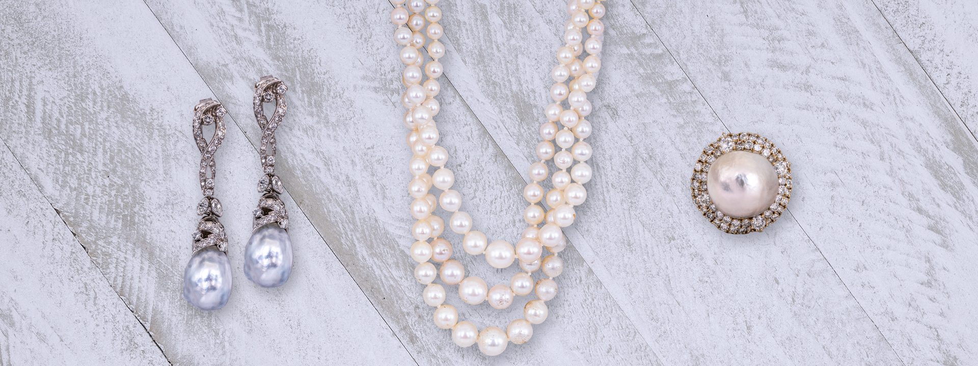 Pearl Banner